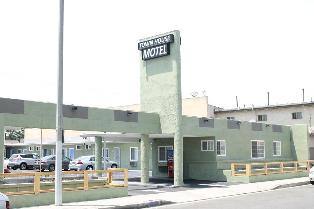 לינווד Town House Motel מראה חיצוני תמונה